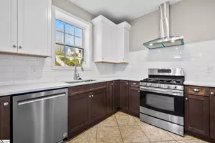 22 Stonewater Dr, Simpsonville, SC 29680 - Photo 4