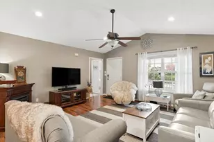 55 Wildflower Ln, Travelers Rest, SC 29690 - Photo 8