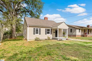 603 Musgrove St, Clinton, SC 29325 - Photo 2