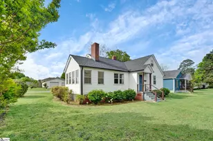 201 Pine St, Clinton, SC 29325 - Photo 1