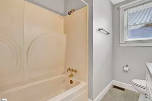 201 Pine St, Clinton, SC 29325 - Photo 22