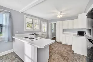 201 Pine St, Clinton, SC 29325 - Photo 6