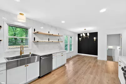 210 Edgewood Circle, Woodruff, SC 29388 - Photo 10