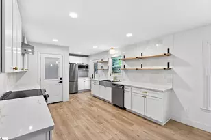 210 Edgewood Cir, Woodruff, SC 29388 - Photo 8