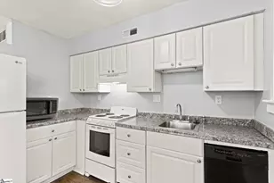 11 Faris Cir, Greenville, SC 29605 - Photo 6