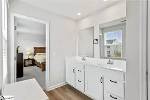 625 Batchomble Ln, Greenville, SC 29605 - Photo 18