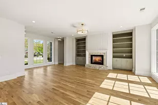 201 Rockwood Dr, Greenville, SC 29605 - Photo 8