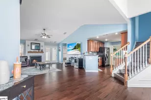 855 Vandenburg Dr, Boiling Springs, SC 29316 - Photo 6