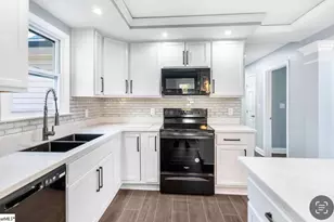 350 Dakota St, Spartanburg, SC 29303 - Photo 10