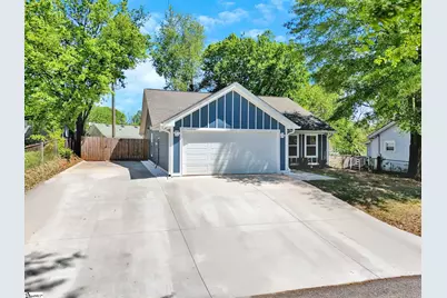 4 McArthur Street, Greenville, SC 29611 - Photo 2