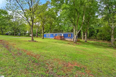 67 Creekwood Drive, Fountain Inn, SC 29644 - Photo 2