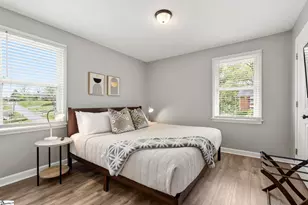 1041 E Perry Rd, Greenville, SC 29609 - Photo 12
