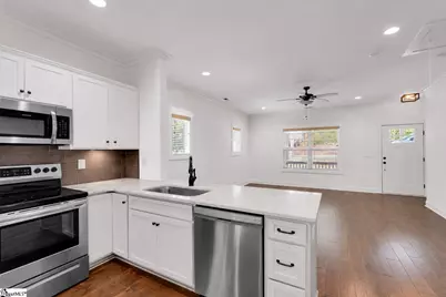 27 Burgess Avenue, Greenville, SC 29609 - Photo 4