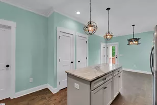 27 Burgess Ave, Greenville, SC 29609 - Photo 8