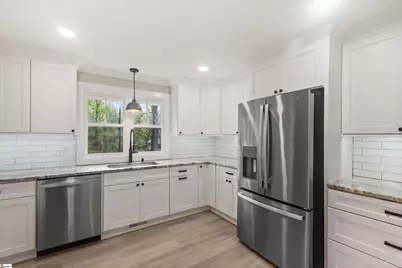 9 Howell Road, Greenville, SC 29615 - Photo 2