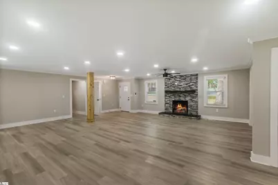 9 Howell Road, Greenville, SC 29615 - Photo 6