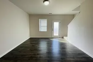 404 Laurel Pk Dr, Greenville, SC 29607 - Photo 4