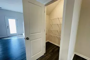 404 Laurel Pk Dr, Greenville, SC 29607 - Photo 6