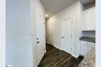 404 Laurel Park Drive, Greenville, SC 29607 - Photo 14