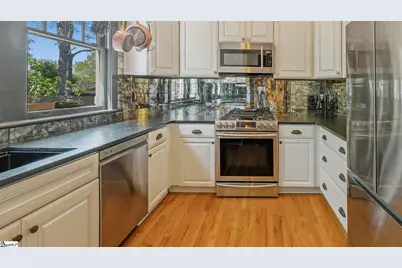 109 E Earle Street, Greenville, SC 29609 - Photo 16