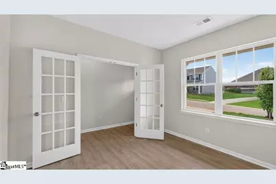 122 Depot Circle, Greenwood, SC 29646 - Photo 8