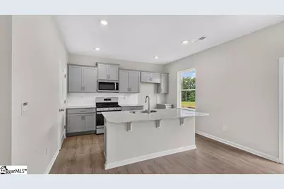 122 Depot Circle, Greenwood, SC 29646 - Photo 10