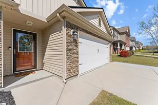 348 Victory Ln, Moore, SC 29369 - Photo 2