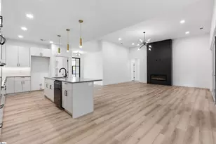 734 New S Ct, Wellford, SC 29385 - Photo 8