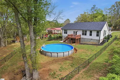 317 N Palmetto Street, Liberty, SC 29657 - Photo 2