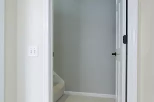 219 E Thistle Ln, Greenville, SC 29615 - Photo 32