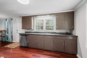 6844 Reidville Rd, Woodruff, SC 29388 - Photo 12