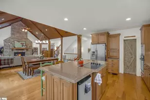 404 Netherland Ln, Simpsonville, SC 29681 - Photo 14