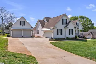 7 Brook Laurel Ln, Taylors, SC 29687 - Photo 2