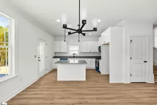 205 Wildwood Dr, Greer, SC 29651 - Photo 6