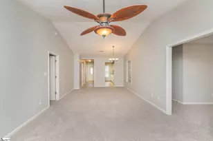 215 E Middlebury Ln, Aiken, SC 29803 - Photo 18