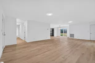 583 Berry Rd, Chesnee, SC 29316 - Photo 6