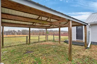 583 Berry Rd, Chesnee, SC 29316 - Photo 32