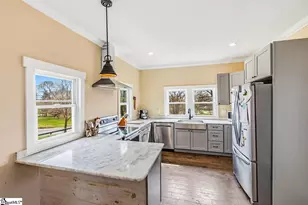 314 Depot St, Campobello, SC 29322 - Photo 14