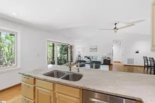 111 Sourwood St, Central, SC 29630 - Photo 12