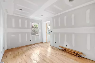 105 Vannoy Street, Greenville, SC 29601 - Photo 16