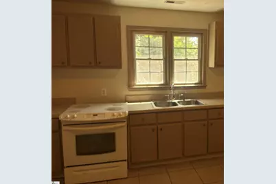 270 Rev Wilson Drive, Spartanburg, SC 29306 - Photo 8