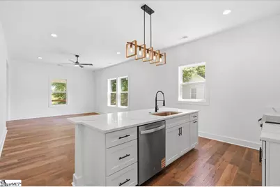 202 S Howard Avenue, Landrum, SC 29356 - Photo 10