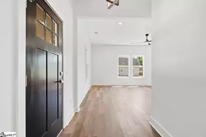 202 S Howard Avenue, Landrum, SC 29356 - Photo 6