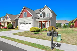 330 Belle Oaks Dr, Simpsonville, SC 29680 - Photo 2