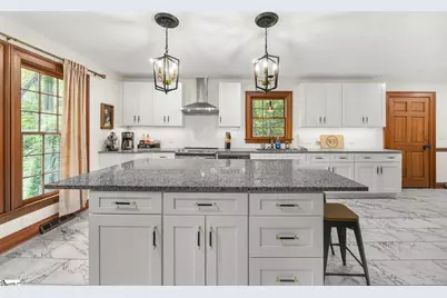 15 Lake Circle Drive, Greenville, SC 29609 - Photo 8