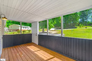 208 Tyler Ct, Easley, SC 29642 - Photo 2