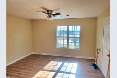 713 E Curtis Street #18, Simpsonville, SC 29681 - Photo 6