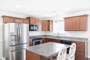 762 Maya St, Boiling Springs, SC 29316 - Photo 6