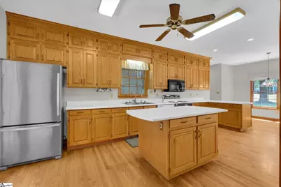 304 Dixon Street, Clinton, SC 29325 - Photo 12