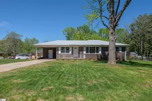 1 Pinefield Dr, Greenville, SC 29605 - Photo 2